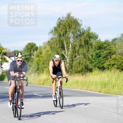 31.08.2025 - Elbe Triathlon Hamburg Michael Burmester http://msf.ph/oto/8666269 31.08.2025 09:35:16 Radfahren 250, 446, 532, 593, 766 meine-sportfotos.de