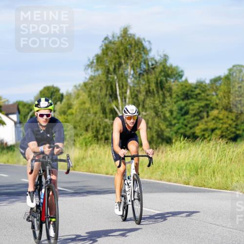 31.08.2025 - Elbe Triathlon Hamburg Michael Burmester http://msf.ph/oto/8666271 31.08.2025 09:35:16 Radfahren 250, 446, 532, 593, 766 meine-sportfotos.de