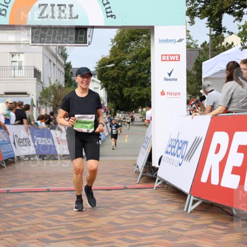 31.08.2025 - 21. Blankeneser Heldenlauf Strokosch-Dieckow http://msf.ph/oto/8666279 31.08.2025 11:17:12 Ziel 3698, 3366, 3133 meine-sportfotos.de