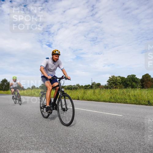 31.08.2025 - Elbe Triathlon Hamburg Michael Burmester http://msf.ph/oto/8666299 31.08.2025 10:27:42 Radfahren 797, 941, 1038, 1059 meine-sportfotos.de
