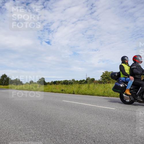 31.08.2025 - Elbe Triathlon Hamburg Michael Burmester http://msf.ph/oto/8666333 31.08.2025 10:28:28 Radfahren 673, 722, 815, 848 meine-sportfotos.de