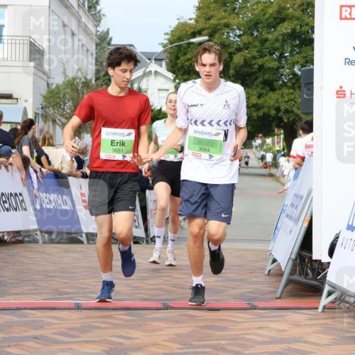 31.08.2025 - 21. Blankeneser Heldenlauf Strokosch-Dieckow http://msf.ph/oto/8666342 31.08.2025 10:58:35 Ziel 3064, 3651, 3457 meine-sportfotos.de