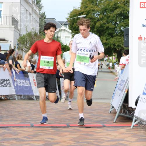 31.08.2025 - 21. Blankeneser Heldenlauf Strokosch-Dieckow http://msf.ph/oto/8666352 31.08.2025 10:58:35 Ziel 3064, 3651, 3457 meine-sportfotos.de