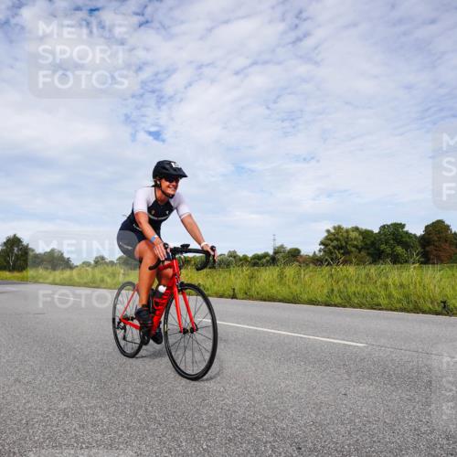 31.08.2025 - Elbe Triathlon Hamburg Michael Burmester http://msf.ph/oto/8666357 31.08.2025 10:28:48 Radfahren 701, 833, 852, 991, 1160, 1219 meine-sportfotos.de