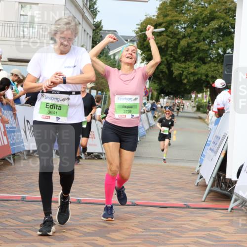 31.08.2025 - 21. Blankeneser Heldenlauf Strokosch-Dieckow http://msf.ph/oto/8666360 31.08.2025 11:17:02 Ziel 3698, 3641, 3708, 3715 meine-sportfotos.de