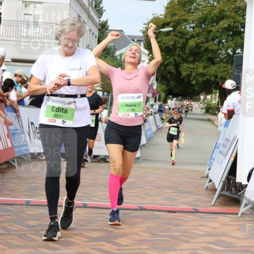 31.08.2025 - 21. Blankeneser Heldenlauf Strokosch-Dieckow http://msf.ph/oto/8666366 31.08.2025 11:17:02 Ziel 3698, 3641, 3708, 3715 meine-sportfotos.de