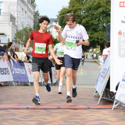 31.08.2025 - 21. Blankeneser Heldenlauf Strokosch-Dieckow http://msf.ph/oto/8666371 31.08.2025 10:58:35 Ziel 3064, 3651, 3457 meine-sportfotos.de
