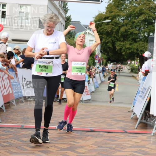 31.08.2025 - 21. Blankeneser Heldenlauf Strokosch-Dieckow http://msf.ph/oto/8666389 31.08.2025 11:17:02 Ziel 3698, 3641, 3708, 3715 meine-sportfotos.de