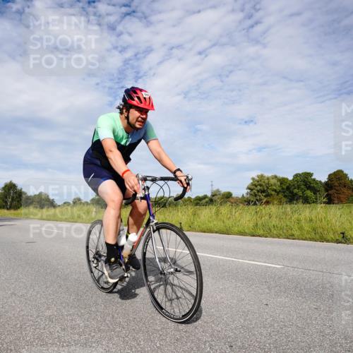 31.08.2025 - Elbe Triathlon Hamburg Michael Burmester http://msf.ph/oto/8666426 31.08.2025 10:30:19 Radfahren 587, 745, 821, 845, 949, 1445 meine-sportfotos.de