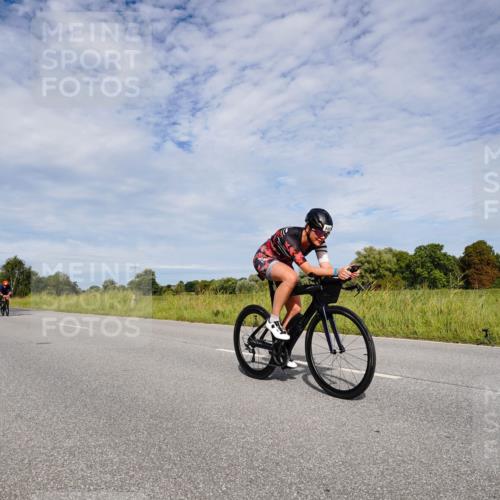31.08.2025 - Elbe Triathlon Hamburg Michael Burmester http://msf.ph/oto/8666429 31.08.2025 10:30:22 Radfahren 821, 845, 949, 1140, 1209, 1227, 1445 meine-sportfotos.de