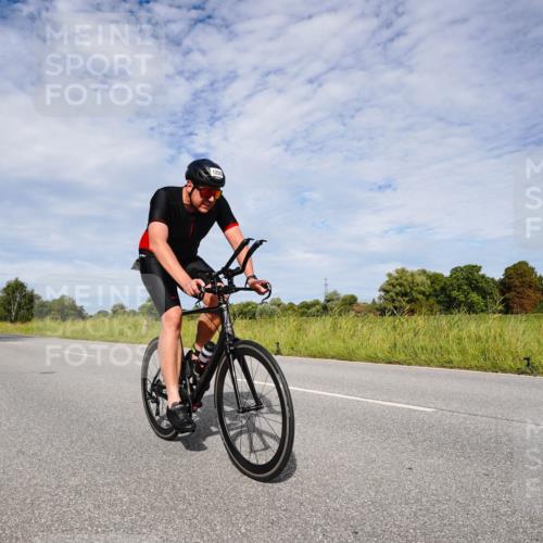 31.08.2025 - Elbe Triathlon Hamburg Michael Burmester http://msf.ph/oto/8666439 31.08.2025 10:30:29 Radfahren 1068, 1140, 1209, 1227 meine-sportfotos.de
