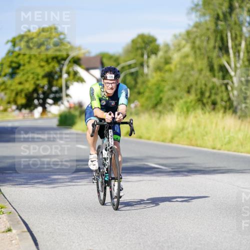 31.08.2025 - Elbe Triathlon Hamburg Michael Burmester http://msf.ph/oto/8666451 31.08.2025 09:36:39 Radfahren 397, 429, 651, 735 meine-sportfotos.de