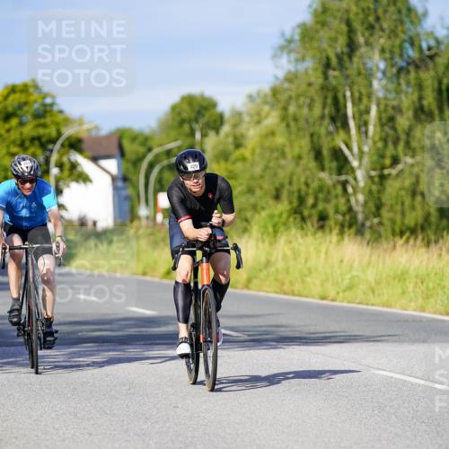 31.08.2025 - Elbe Triathlon Hamburg Michael Burmester http://msf.ph/oto/8666461 31.08.2025 09:36:45 Radfahren 429, 651, 703 meine-sportfotos.de