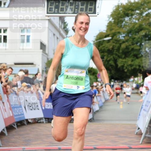 31.08.2025 - 21. Blankeneser Heldenlauf Strokosch-Dieckow http://msf.ph/oto/8666488 31.08.2025 10:58:25 Ziel 3558 meine-sportfotos.de
