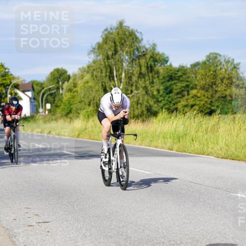 31.08.2025 - Elbe Triathlon Hamburg Michael Burmester http://msf.ph/oto/8666498 31.08.2025 09:37:07 Radfahren 254, 309, 436, 470, 626, 677, 695, 747 meine-sportfotos.de