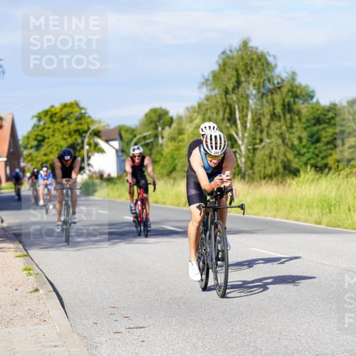 31.08.2025 - Elbe Triathlon Hamburg Michael Burmester http://msf.ph/oto/8666511 31.08.2025 09:37:10 Radfahren 254, 309, 325, 436, 470, 626, 677, 695, 747 meine-sportfotos.de