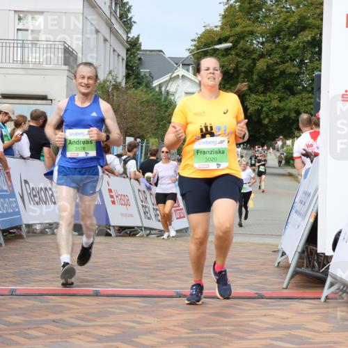 31.08.2025 - 21. Blankeneser Heldenlauf Strokosch-Dieckow http://msf.ph/oto/8666527 31.08.2025 11:16:52 Ziel 3020, 3452, 3178, 3280 meine-sportfotos.de