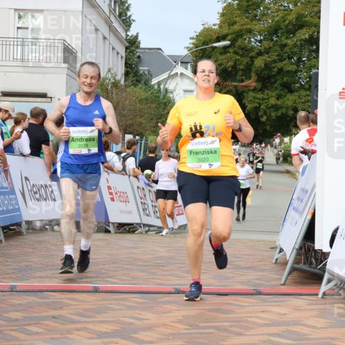 31.08.2025 - 21. Blankeneser Heldenlauf Strokosch-Dieckow http://msf.ph/oto/8666535 31.08.2025 11:16:52 Ziel 3020, 3452, 3178, 3280 meine-sportfotos.de