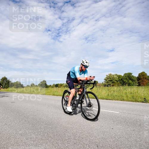 31.08.2025 - Elbe Triathlon Hamburg Michael Burmester http://msf.ph/oto/8666536 31.08.2025 10:32:37 Radfahren 786, 896, 932, 1168, 1174, 1185, 1226, 1240 meine-sportfotos.de