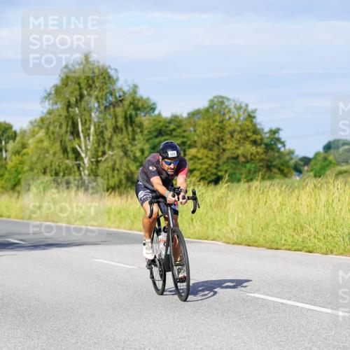 31.08.2025 - Elbe Triathlon Hamburg Michael Burmester http://msf.ph/oto/8666537 31.08.2025 09:37:15 Radfahren 254, 325, 557, 626, 638, 677 meine-sportfotos.de