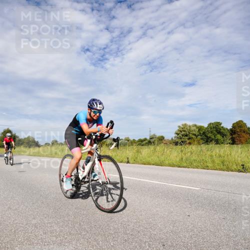 31.08.2025 - Elbe Triathlon Hamburg Michael Burmester http://msf.ph/oto/8666587 31.08.2025 10:33:28 Radfahren 826, 838, 850, 859, 908, 944, 1211, 1235, 1241 meine-sportfotos.de