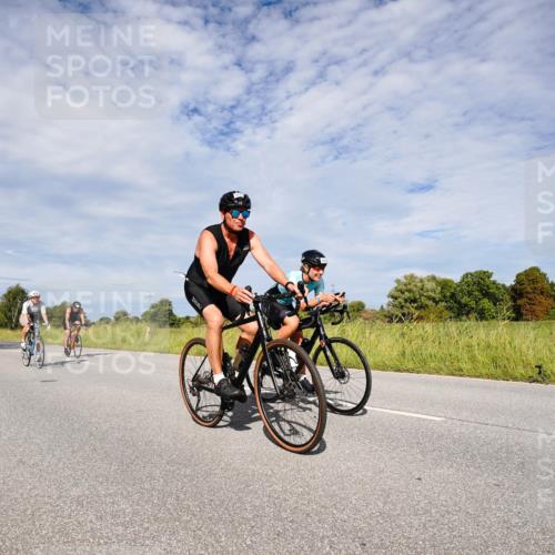 31.08.2025 - Elbe Triathlon Hamburg Michael Burmester http://msf.ph/oto/8666590 31.08.2025 10:33:30 Radfahren 826, 838, 850, 859, 908, 1211, 1235, 1241 meine-sportfotos.de