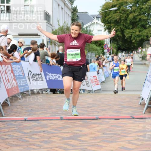 31.08.2025 - 21. Blankeneser Heldenlauf Strokosch-Dieckow http://msf.ph/oto/8666594 31.08.2025 11:16:47 Ziel 3452, 3278, 3280 meine-sportfotos.de