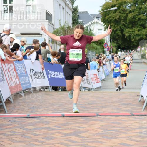 31.08.2025 - 21. Blankeneser Heldenlauf Strokosch-Dieckow http://msf.ph/oto/8666608 31.08.2025 11:16:46 Ziel 3452, 3278, 3280 meine-sportfotos.de