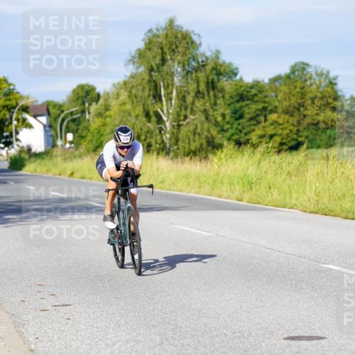 31.08.2025 - Elbe Triathlon Hamburg Michael Burmester http://msf.ph/oto/8666611 31.08.2025 09:37:34 Radfahren 270, 386, 543, 575, 690, 925 meine-sportfotos.de