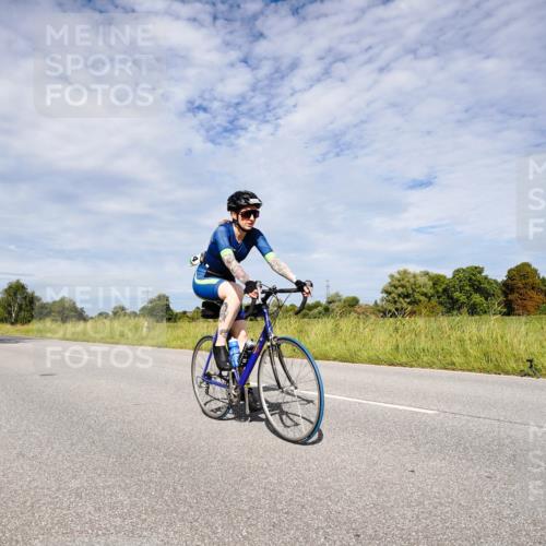 31.08.2025 - Elbe Triathlon Hamburg Michael Burmester http://msf.ph/oto/8666621 31.08.2025 10:34:04 Radfahren 874, 909, 1225 meine-sportfotos.de