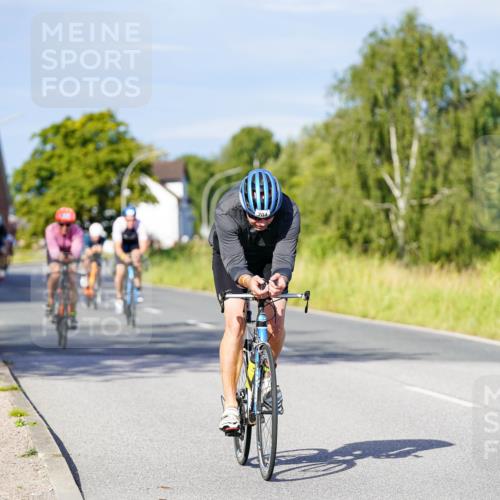31.08.2025 - Elbe Triathlon Hamburg Michael Burmester http://msf.ph/oto/8666642 31.08.2025 09:37:47 Radfahren 371, 379, 512, 587, 704, 768 meine-sportfotos.de