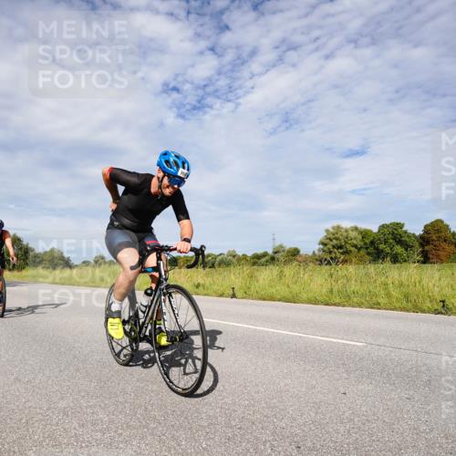 31.08.2025 - Elbe Triathlon Hamburg Michael Burmester http://msf.ph/oto/8666646 31.08.2025 10:34:35 Radfahren 947, 968, 1078, 1150, 1204, 1221 meine-sportfotos.de
