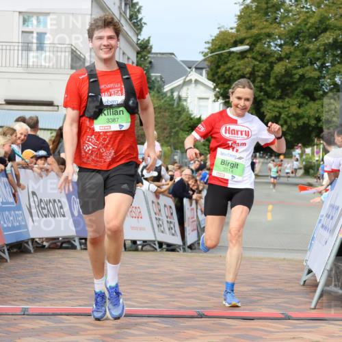 31.08.2025 - 21. Blankeneser Heldenlauf Strokosch-Dieckow http://msf.ph/oto/8666657 31.08.2025 10:58:08 Ziel 3389, 3514, 3425, 3387 meine-sportfotos.de