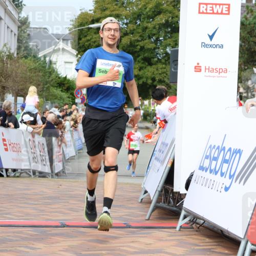 31.08.2025 - 21. Blankeneser Heldenlauf Strokosch-Dieckow http://msf.ph/oto/8666720 31.08.2025 10:58:03 Ziel 3389, 3460, 3425, 3387 meine-sportfotos.de