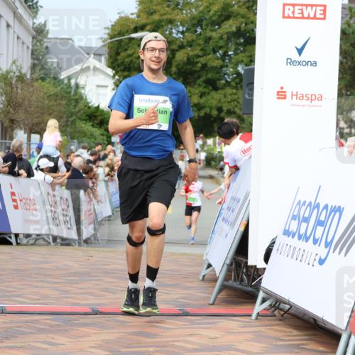 31.08.2025 - 21. Blankeneser Heldenlauf Strokosch-Dieckow http://msf.ph/oto/8666728 31.08.2025 10:58:03 Ziel 3389, 3460, 3425, 3387 meine-sportfotos.de