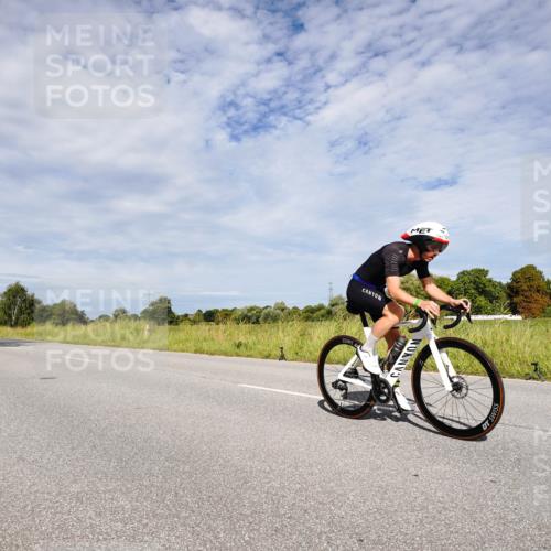 31.08.2025 - Elbe Triathlon Hamburg Michael Burmester http://msf.ph/oto/8666730 31.08.2025 10:35:55 Radfahren 760, 911, 921, 923, 930, 1005, 1125, 1199, 1229, 1237 meine-sportfotos.de