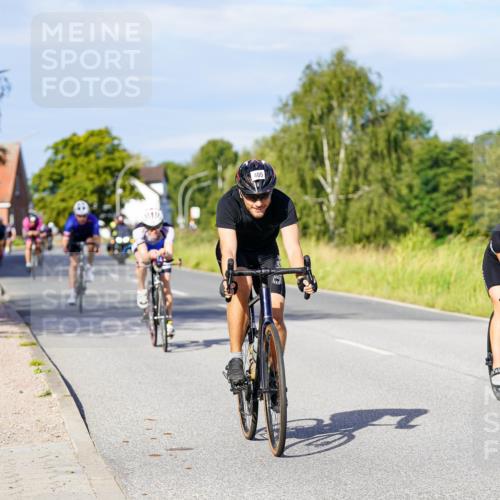 31.08.2025 - Elbe Triathlon Hamburg Michael Burmester http://msf.ph/oto/8666732 31.08.2025 09:38:07 Radfahren 304, 335, 370, 391, 403, 405, 788, 854, 895 meine-sportfotos.de