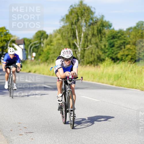 31.08.2025 - Elbe Triathlon Hamburg Michael Burmester http://msf.ph/oto/8666735 31.08.2025 09:38:08 Radfahren 289, 304, 335, 370, 391, 403, 405, 506, 788, 854, 895 meine-sportfotos.de