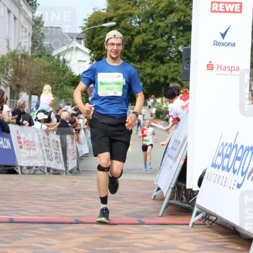 31.08.2025 - 21. Blankeneser Heldenlauf Strokosch-Dieckow http://msf.ph/oto/8666749 31.08.2025 10:58:03 Ziel 3389, 3460, 3425, 3387 meine-sportfotos.de