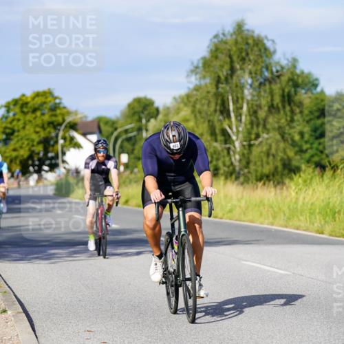 31.08.2025 - Elbe Triathlon Hamburg Michael Burmester http://msf.ph/oto/8666775 31.08.2025 09:38:18 Radfahren 267, 289, 402, 472, 506, 524, 699 meine-sportfotos.de