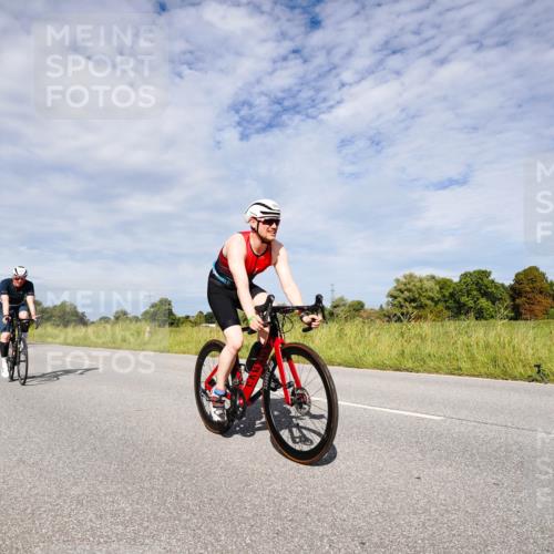 31.08.2025 - Elbe Triathlon Hamburg Michael Burmester http://msf.ph/oto/8666776 31.08.2025 10:36:40 Radfahren 920, 1024, 1042, 1113, 1137, 1159, 1222 meine-sportfotos.de