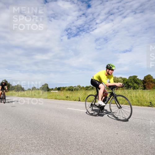 31.08.2025 - Elbe Triathlon Hamburg Michael Burmester http://msf.ph/oto/8666792 31.08.2025 10:36:50 Radfahren 963, 983, 998, 1056, 1067, 1124, 1135, 1178 meine-sportfotos.de