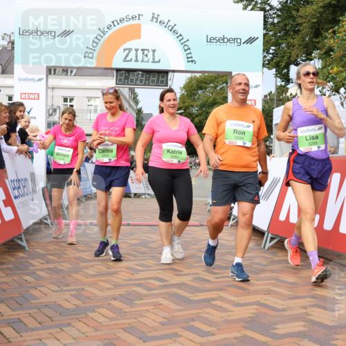 31.08.2025 - 21. Blankeneser Heldenlauf Strokosch-Dieckow http://msf.ph/oto/8666821 31.08.2025 11:16:20 Ziel 3689, 3690, 3289, 3154, 3258, 3533, 3293, 3294, 3738, 3599, 3598 meine-sportfotos.de