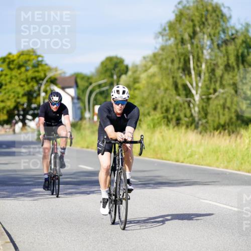 31.08.2025 - Elbe Triathlon Hamburg Michael Burmester http://msf.ph/oto/8666825 31.08.2025 09:38:37 Radfahren 255, 308, 481, 549, 574, 701 meine-sportfotos.de