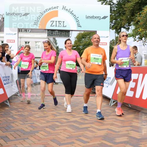 31.08.2025 - 21. Blankeneser Heldenlauf Strokosch-Dieckow http://msf.ph/oto/8666836 31.08.2025 11:16:20 Ziel 3689, 3690, 3289, 3154, 3258, 3533, 3293, 3294, 3738, 3599, 3598 meine-sportfotos.de