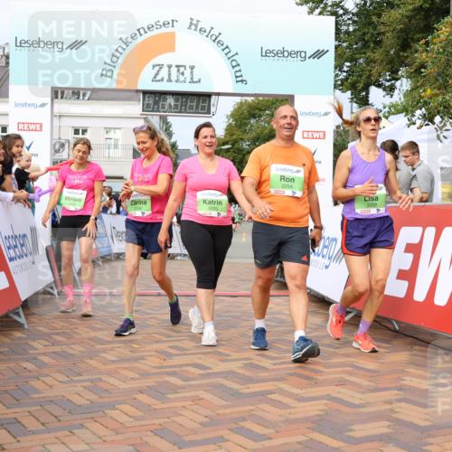 31.08.2025 - 21. Blankeneser Heldenlauf Strokosch-Dieckow http://msf.ph/oto/8666846 31.08.2025 11:16:20 Ziel 3689, 3690, 3289, 3154, 3258, 3533, 3293, 3294, 3738, 3599, 3598 meine-sportfotos.de