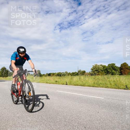 31.08.2025 - Elbe Triathlon Hamburg Michael Burmester http://msf.ph/oto/8666853 31.08.2025 10:37:48 Radfahren 749, 978, 1049, 1133 meine-sportfotos.de