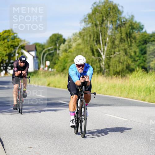 31.08.2025 - Elbe Triathlon Hamburg Michael Burmester http://msf.ph/oto/8666857 31.08.2025 09:38:44 Radfahren 255, 308, 373, 596, 639, 642 meine-sportfotos.de