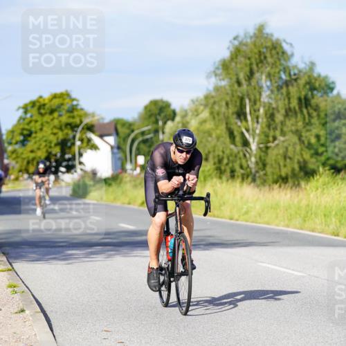 31.08.2025 - Elbe Triathlon Hamburg Michael Burmester http://msf.ph/oto/8666860 31.08.2025 09:38:45 Radfahren 255, 308, 373, 596, 639, 642 meine-sportfotos.de