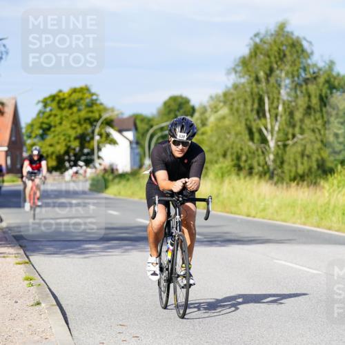 31.08.2025 - Elbe Triathlon Hamburg Michael Burmester http://msf.ph/oto/8666866 31.08.2025 09:38:49 Radfahren 373, 457, 521, 639, 736 meine-sportfotos.de